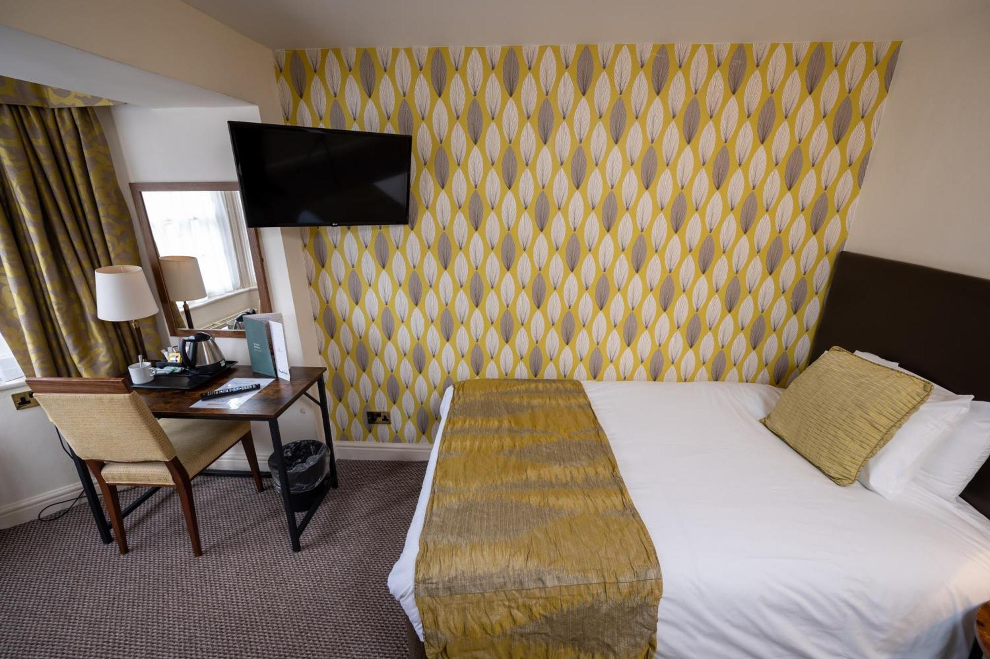 Cross Hands Hotel By Greene King Inns Old Sodbury Экстерьер фото