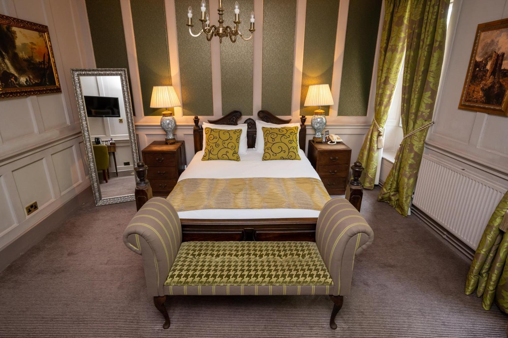 Cross Hands Hotel By Greene King Inns Old Sodbury Экстерьер фото