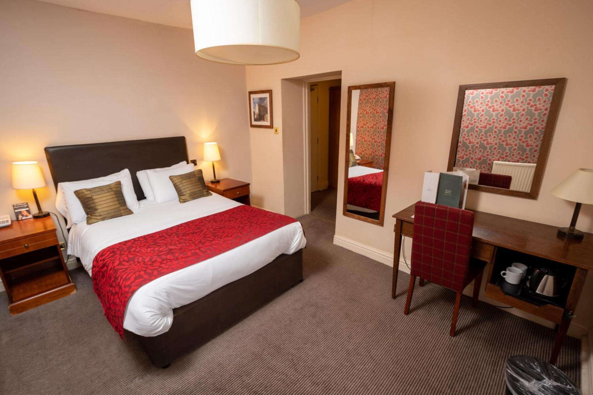 Cross Hands Hotel By Greene King Inns Old Sodbury Экстерьер фото